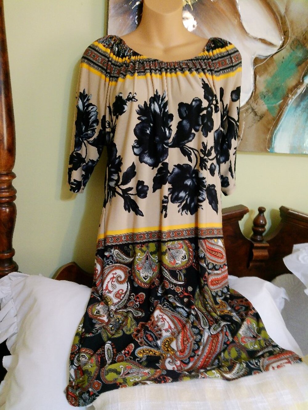 TIANNA B DRESS SIZE MEDIUM GOOD CONDITION